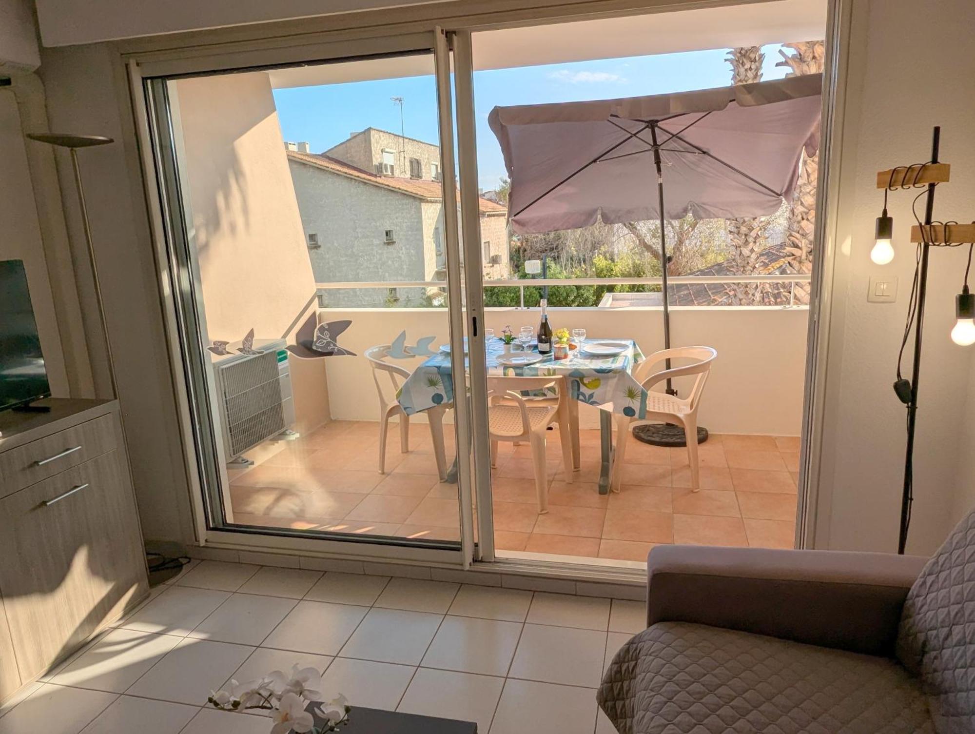 Sol-Y-Days Mayflower, Appartements Climatises Residence Avec Piscine Proche Centre Le Grau-du-Roi Exterior photo